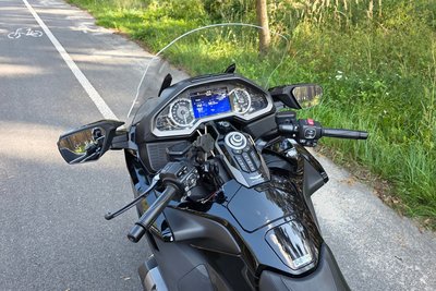 Thumbnail 7 – Honda Goldwing GL1800D