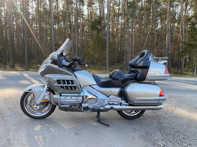 Miniatura 2 – Honda Goldwing GL1800