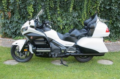 Miniatura 1 – Honda Goldwing GL1800