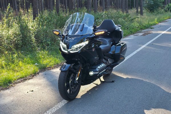 Photo 15 – Honda Goldwing GL1800D
