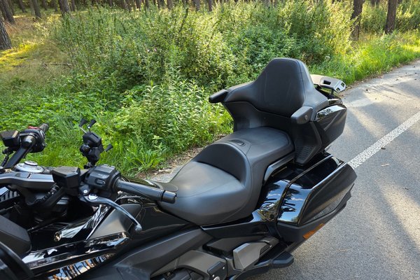 Photo 6 – Honda Goldwing GL1800D