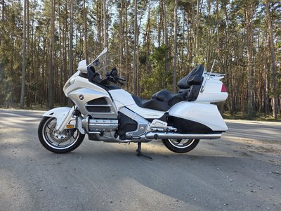 Miniatura 1 – Honda Goldwing GL1800