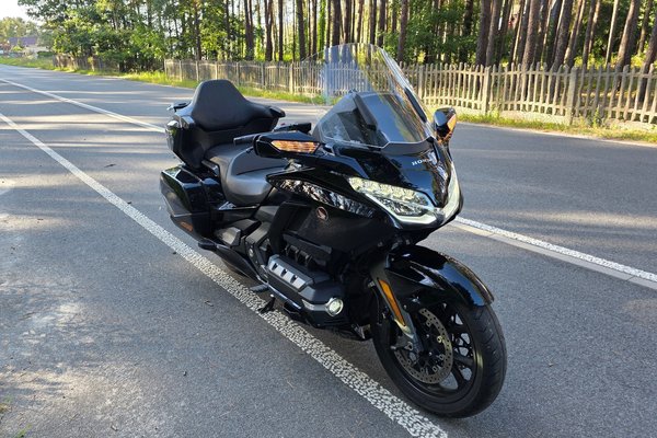 Photo 13 – Honda Goldwing GL1800D