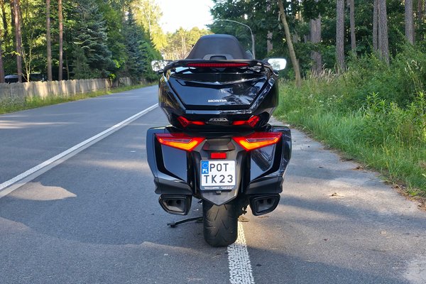 Photo 17 – Honda Goldwing GL1800D