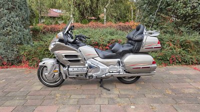 Miniatura 2 – Honda Goldwing GL1800