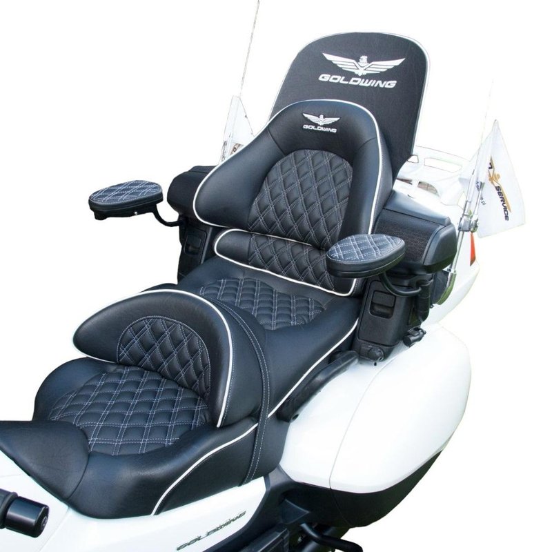 Zdjęcie 1 – Obszycie siedzenia - usługa