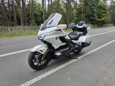 Miniatura 8 – Honda Goldwing GL1800D