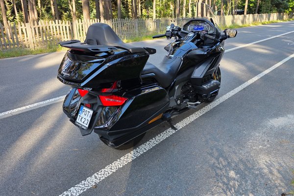 Photo 12 – Honda Goldwing GL1800D