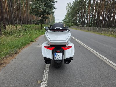 Miniatura 5 – Honda Goldwing GL1800D